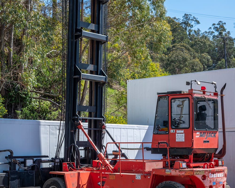 You are currently viewing Dizel Forkliftler: İşinizi Kolaylaştıran Güçlü Yardımcılar